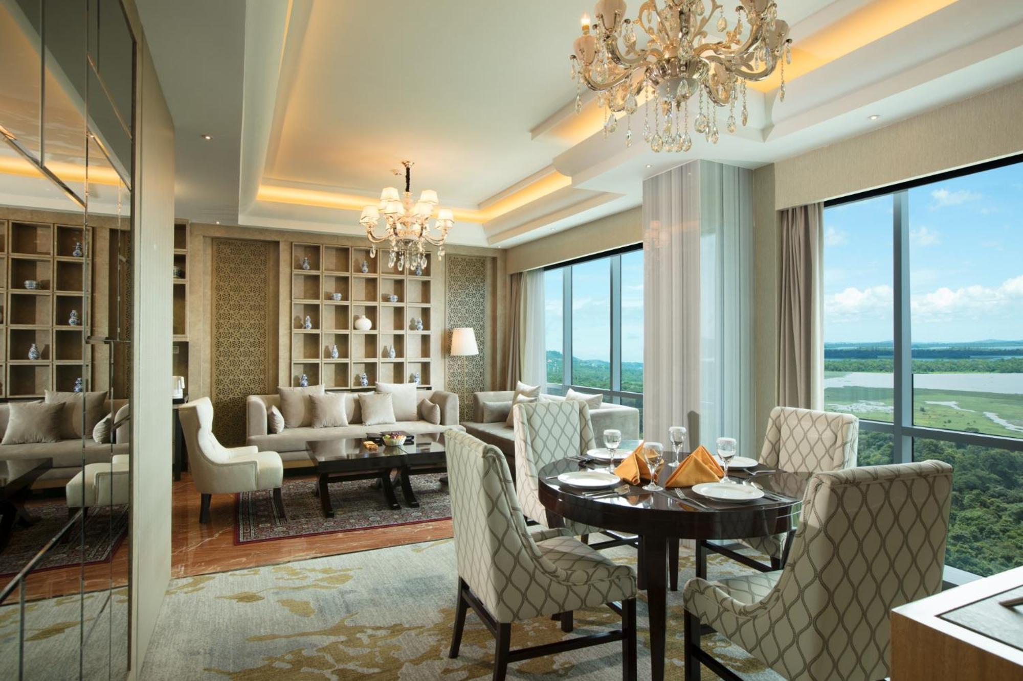 Hotel Wyndham Panbil Batam Esterno foto